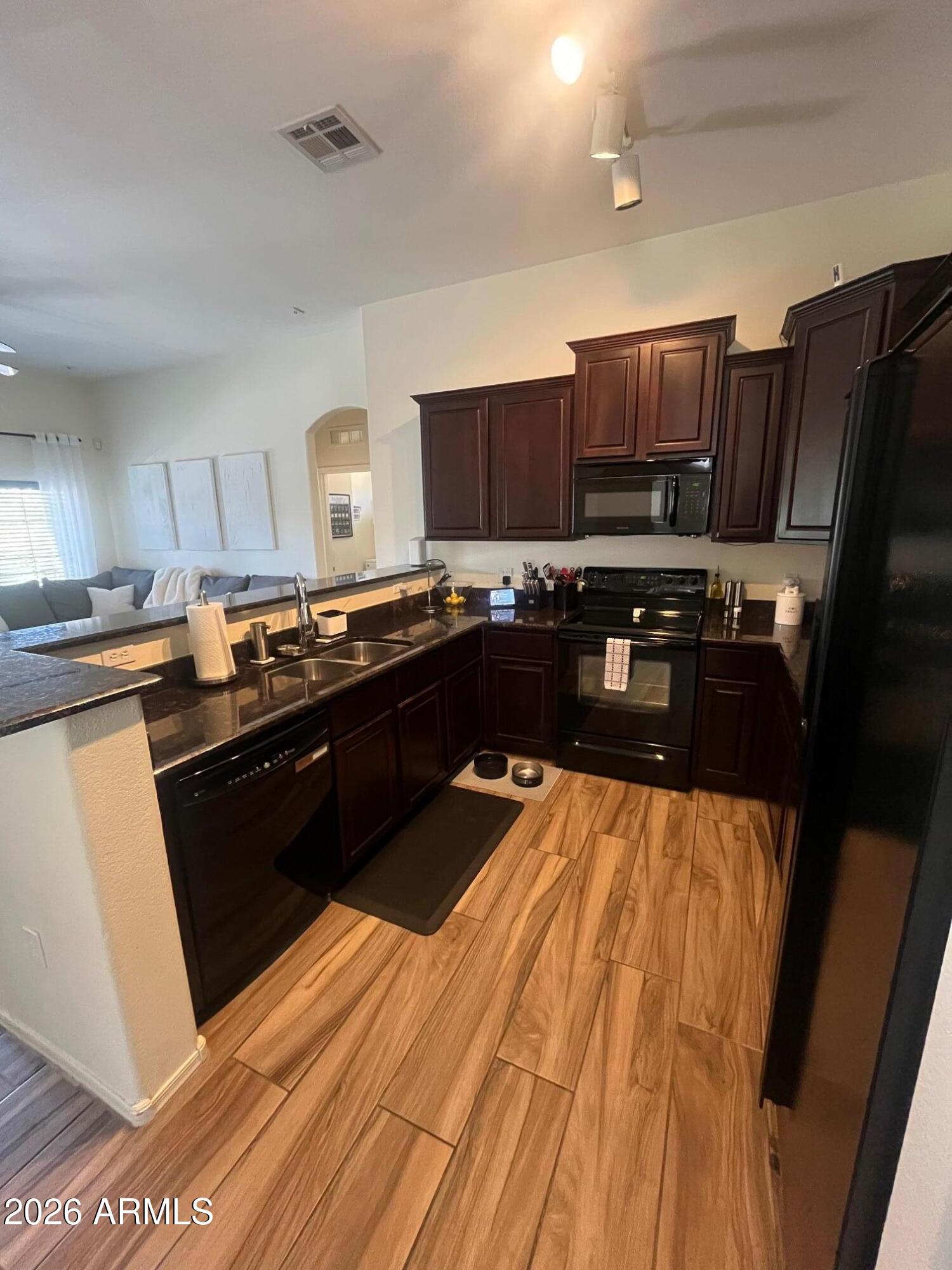 1350 South Greenfield Road, Unit 2193 Mesa, AZ 85206 - Photo 3 of 27 1F4BFC11-0075-47CB-9975-D0993B626CEC