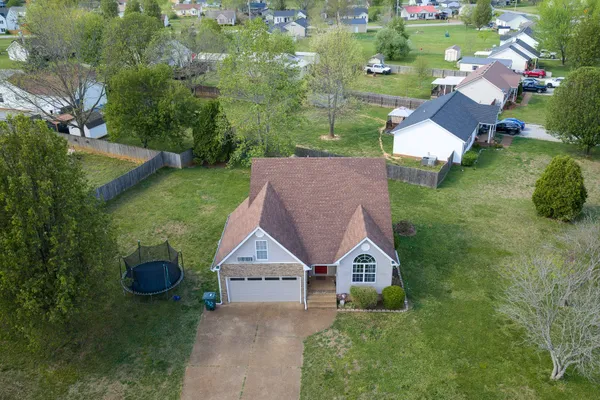 $369,900 | 132 Kimberly Street, Portland, TN 37148