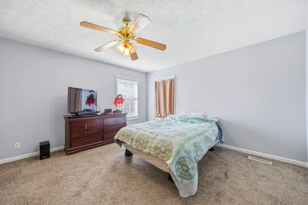 $369,900 | 132 Kimberly Street, Portland, TN 37148
