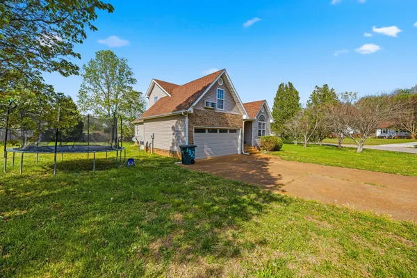 $369,900 | 132 Kimberly Street, Portland, TN 37148