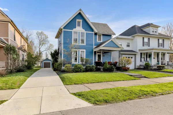 $345,000 | 77 West Lincoln Avenue, Delaware, OH 43015