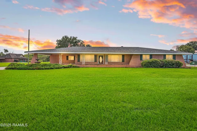 $264,000 | 855 Ridge Road, Duson, LA 70529