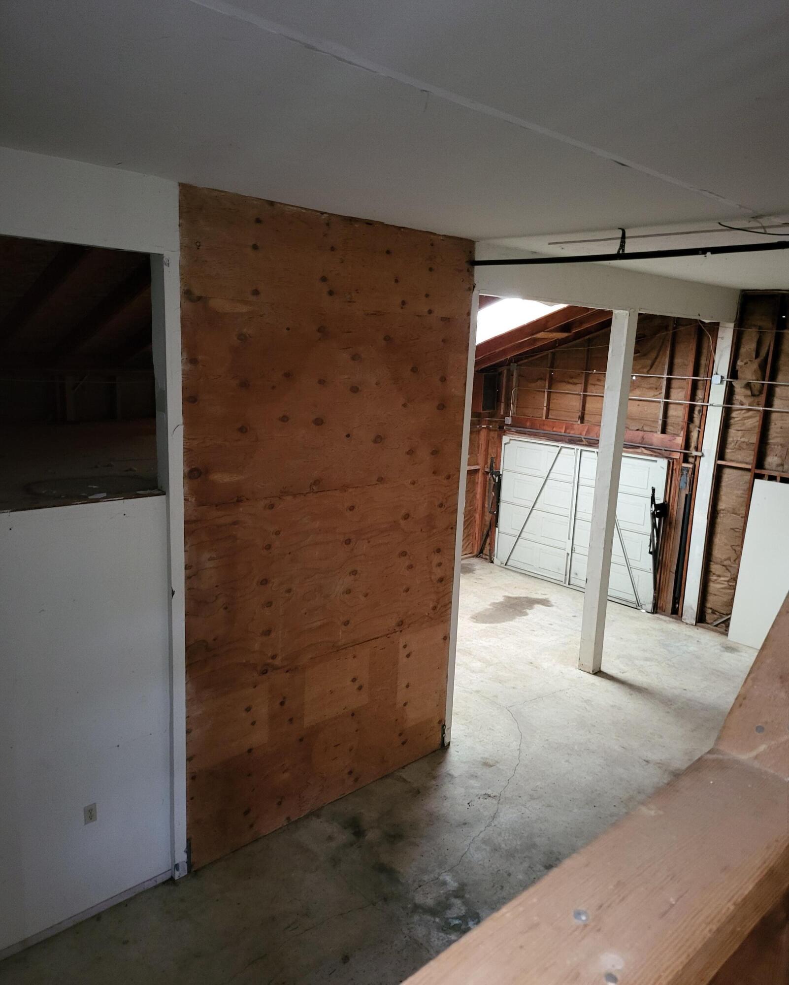 19009 Paskenta Road Corning, CA 96021 - Photo 18 of 33 a view of entryway