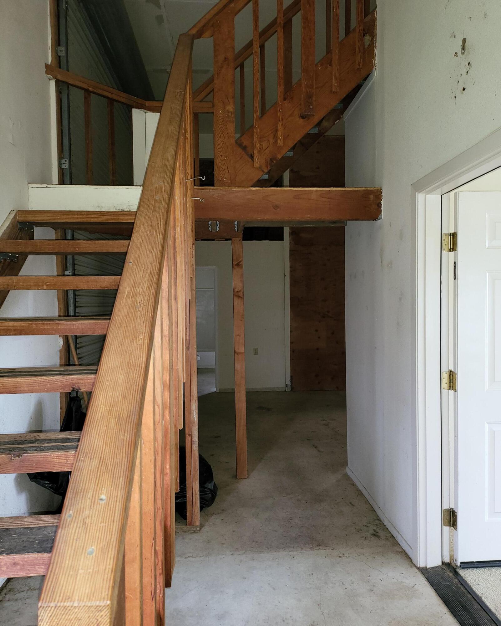 19009 Paskenta Road Corning, CA 96021 - Photo 20 of 33 a view of entryway