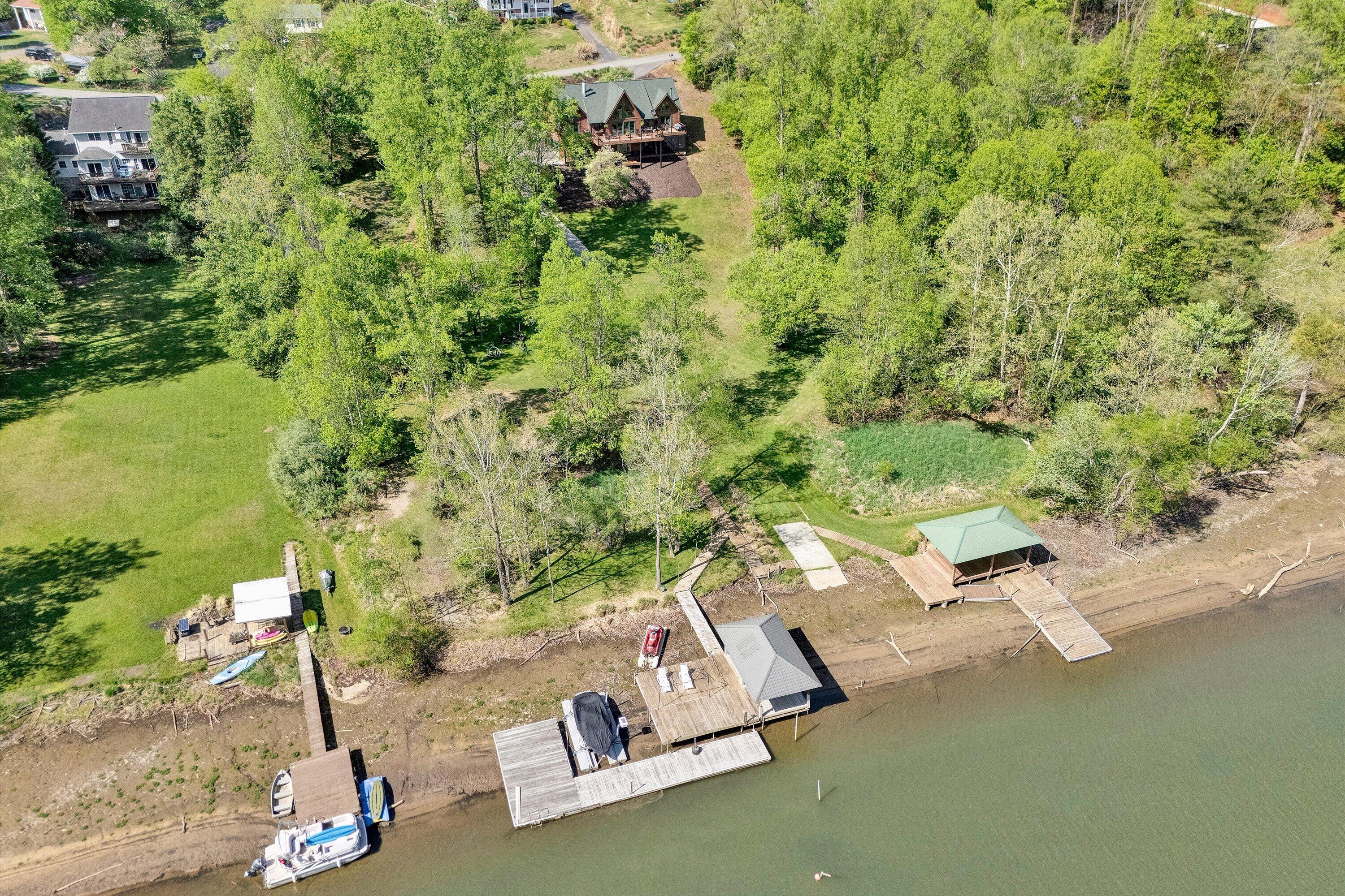 540 Lakeshore Terrace Road Hardy, VA 24101 - Photo 76 of 82 75-DJI_20260416105525_0016