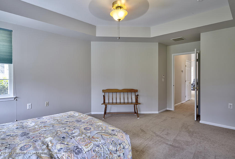 72 Hummingbird Drive Hamilton, NJ 08690 - Photo 17 of 28 72 Hummingbird Dr13 72