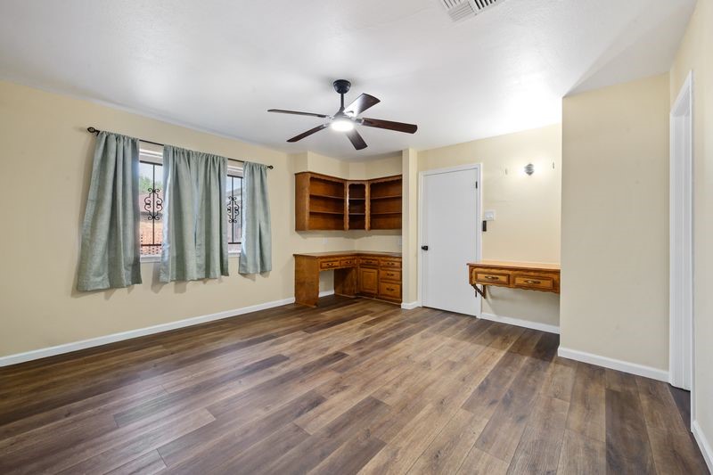 4910 Teton Street Houston, TX 77033 - Photo 17 of 27