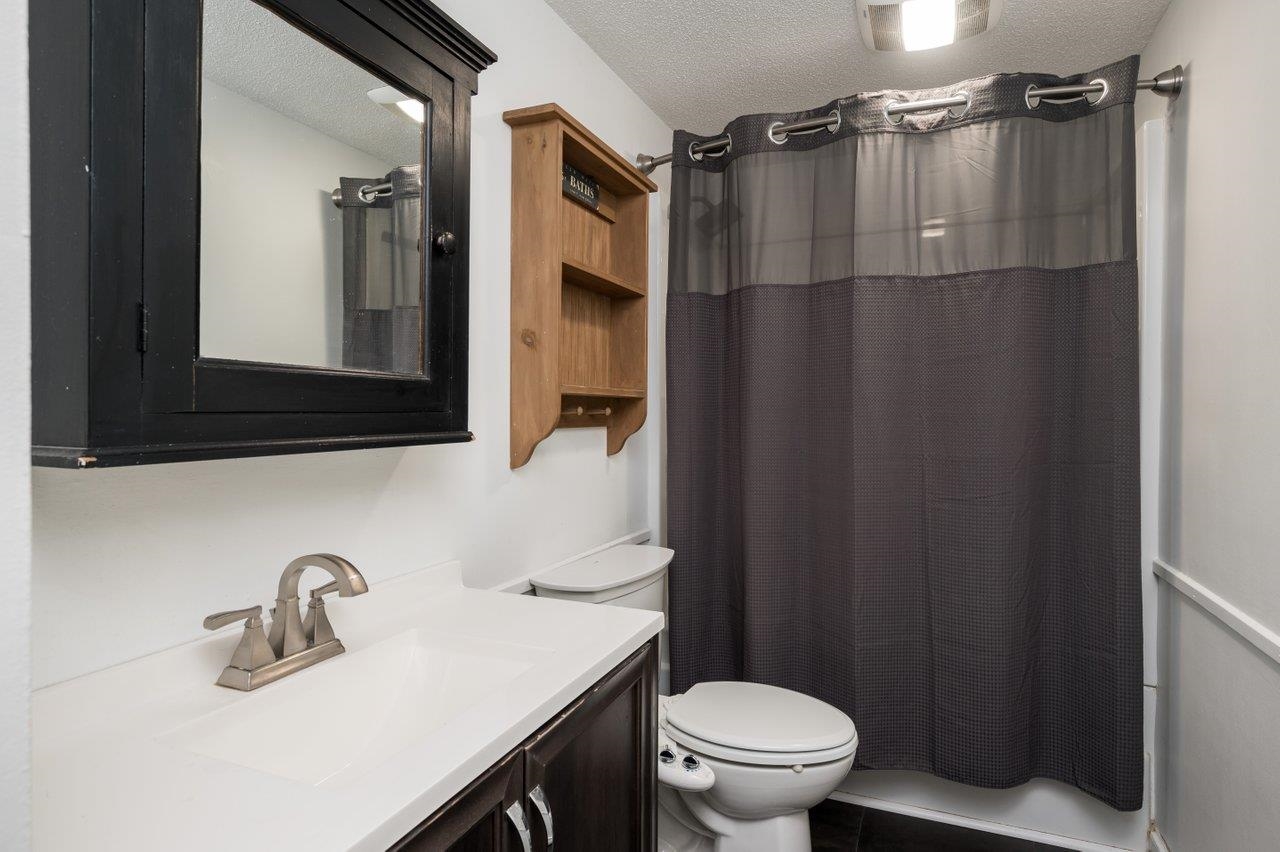 6 Nutter Street Rochester, NH 03867 - Photo 11 of 19