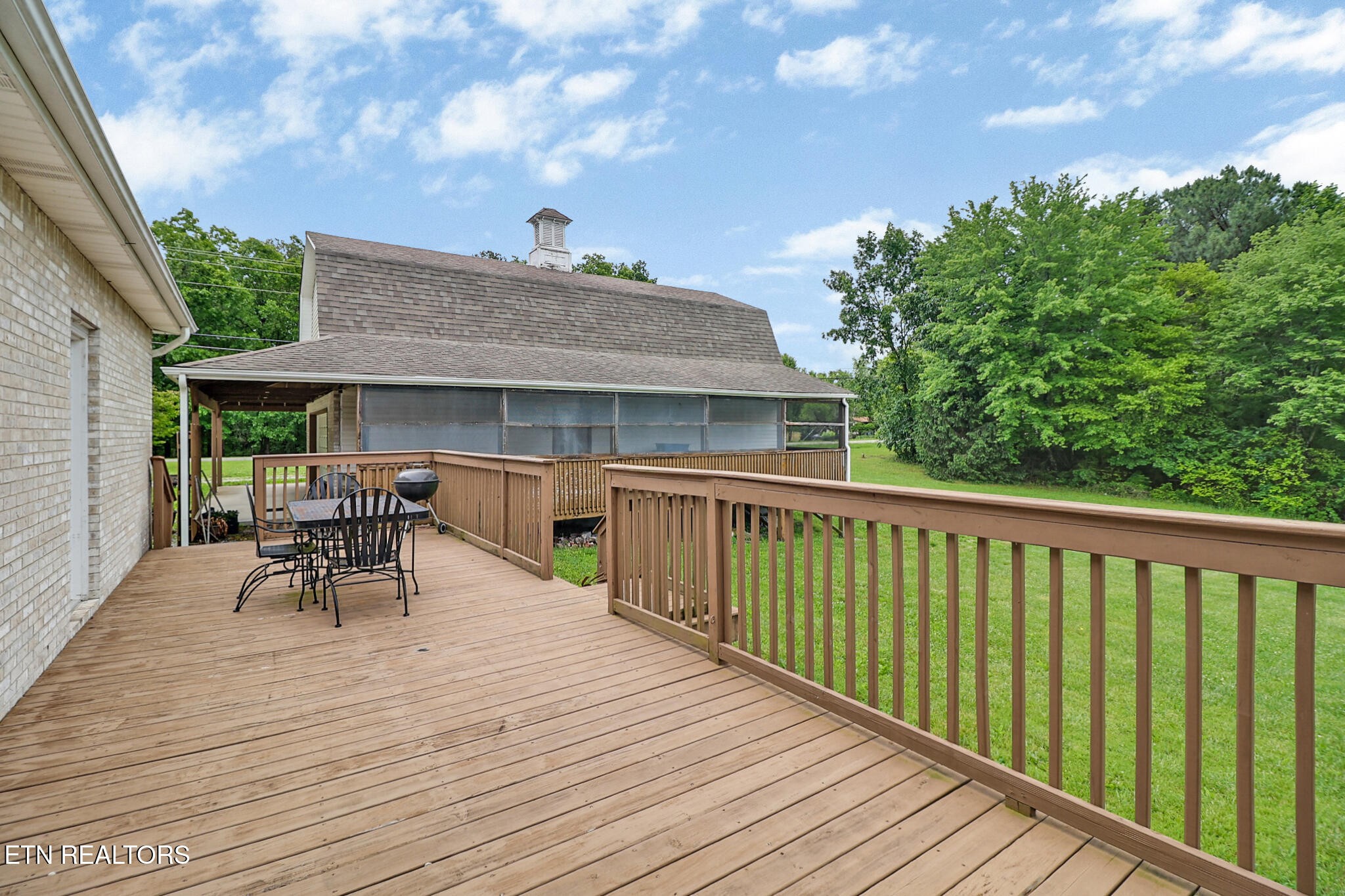 809 Buffalo Trail Clarkrange, TN 38553 - Photo 10 of 47