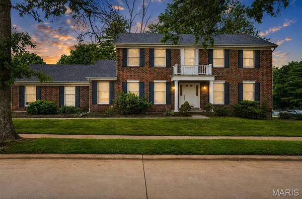 $560,000 | 14529 Brittania Drive, Chesterfield, MO 63017