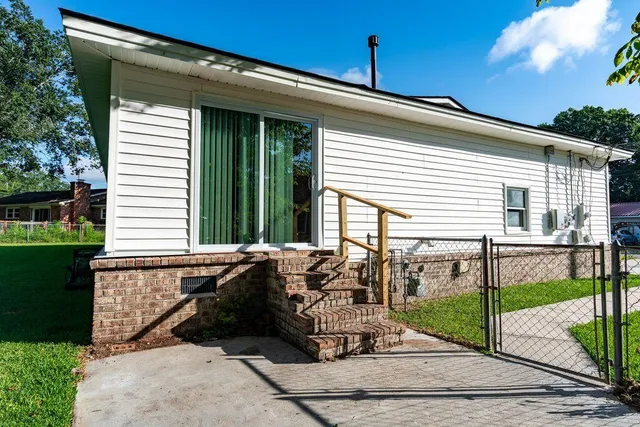 $285,000 | 102 County Rd S-18-514, Ladson, SC 29456