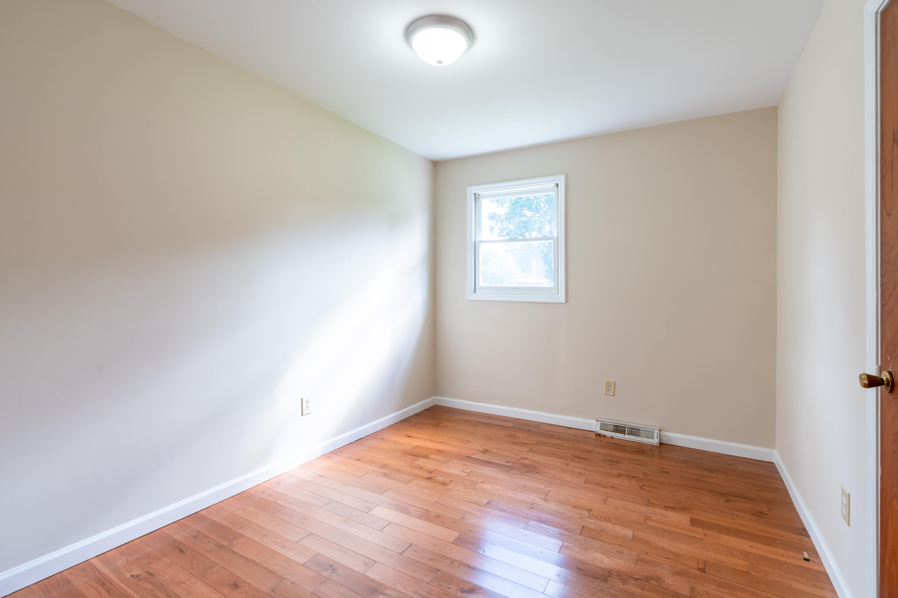 102 County Rd S-18-514 Ladson, SC 29456 - Photo 5 of 30 102 Jackson Rd. Ladson - Rhonda Tudor -3