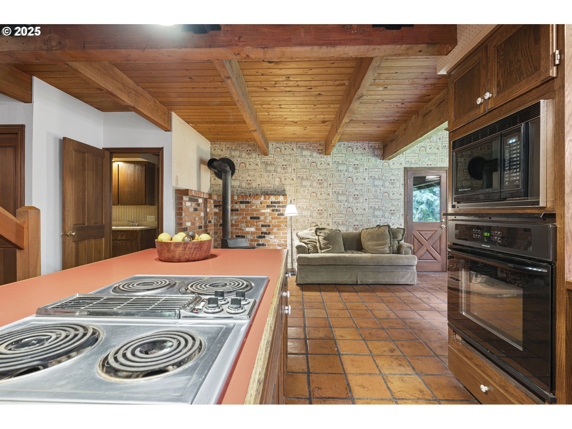 15735 South Gerber Road Oregon City, OR 97045 - Photo 14 of 48
