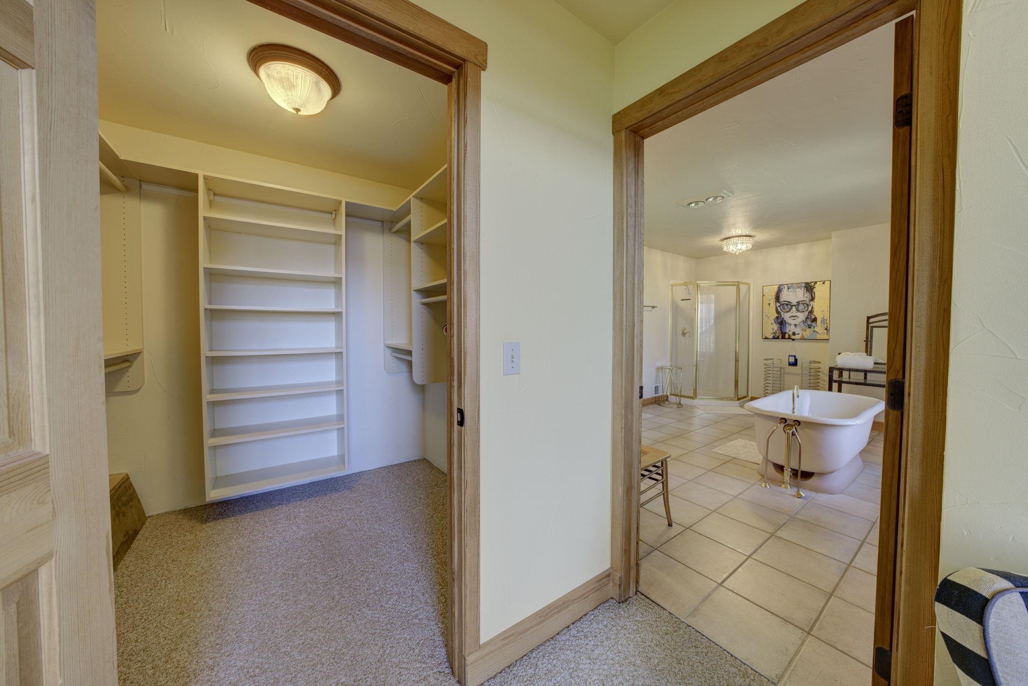 10702 East Hilltop Road Suttons Bay, MI 49682 - Photo 32 of 92