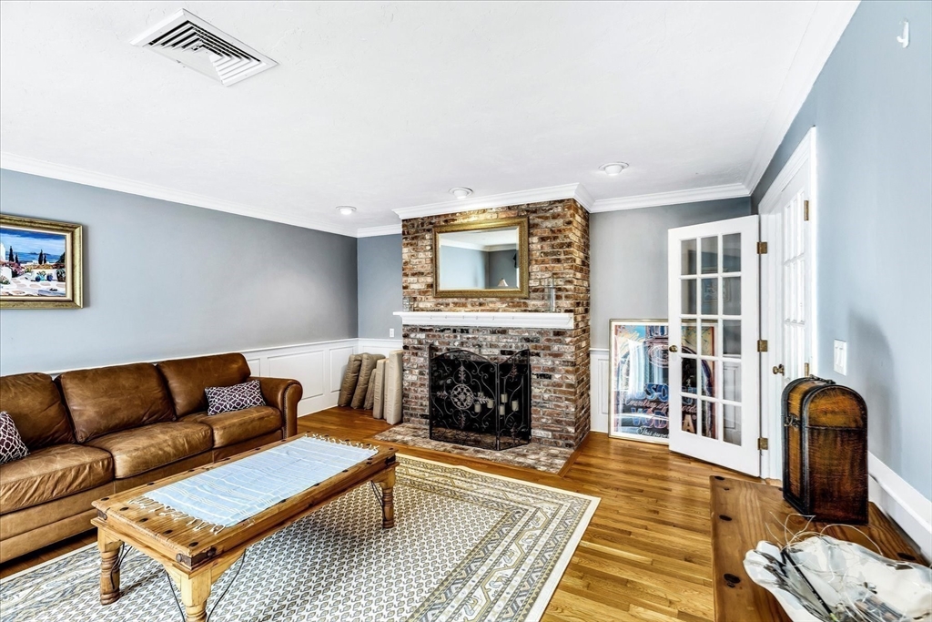 32 Shawme Road Sandwich, MA 02563 - Photo 10 of 40 Gallery Image 10
