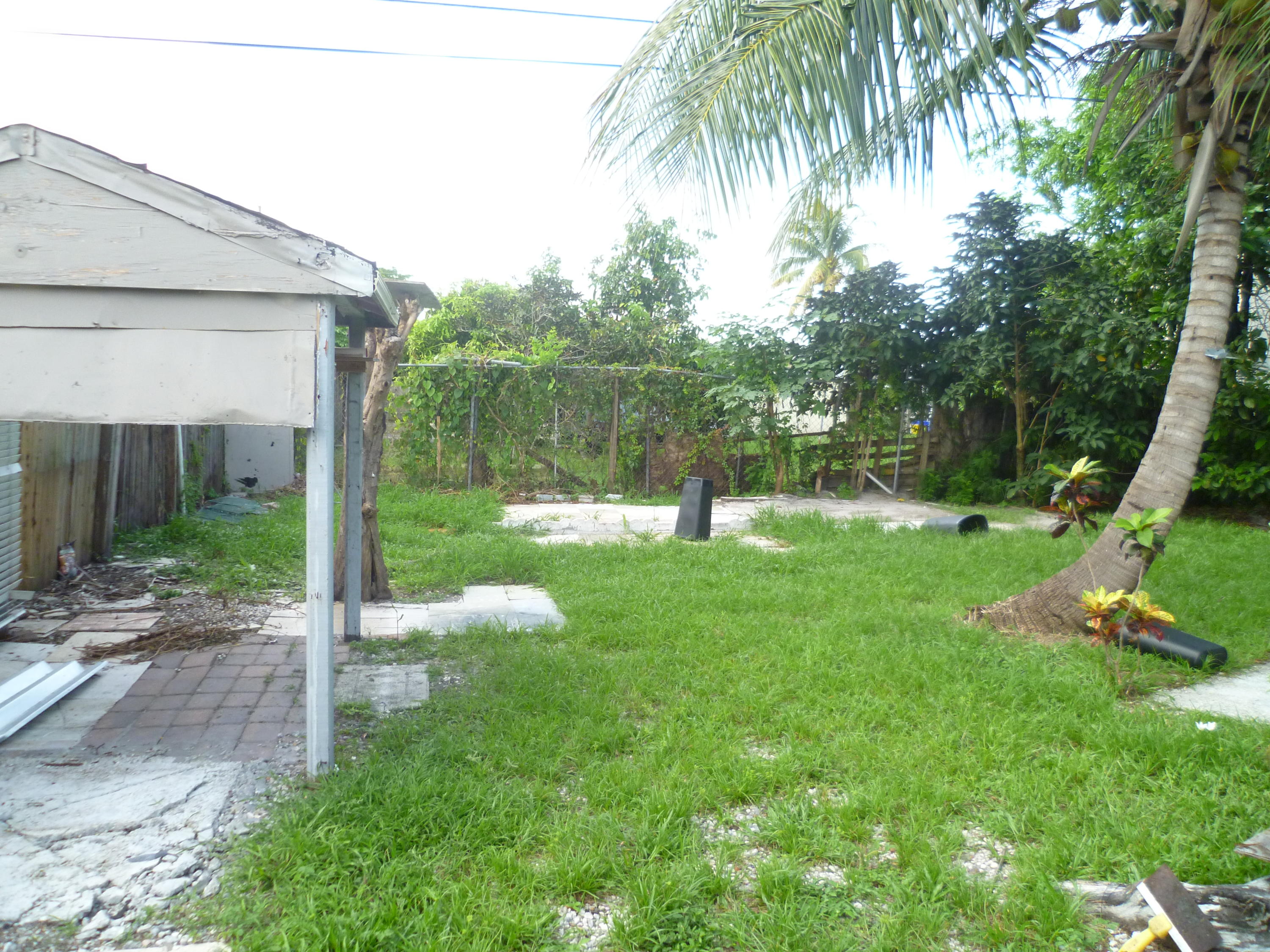 5541 North Lewis Road West Palm Beach, FL 33415 - Photo 17 of 31 P1030006