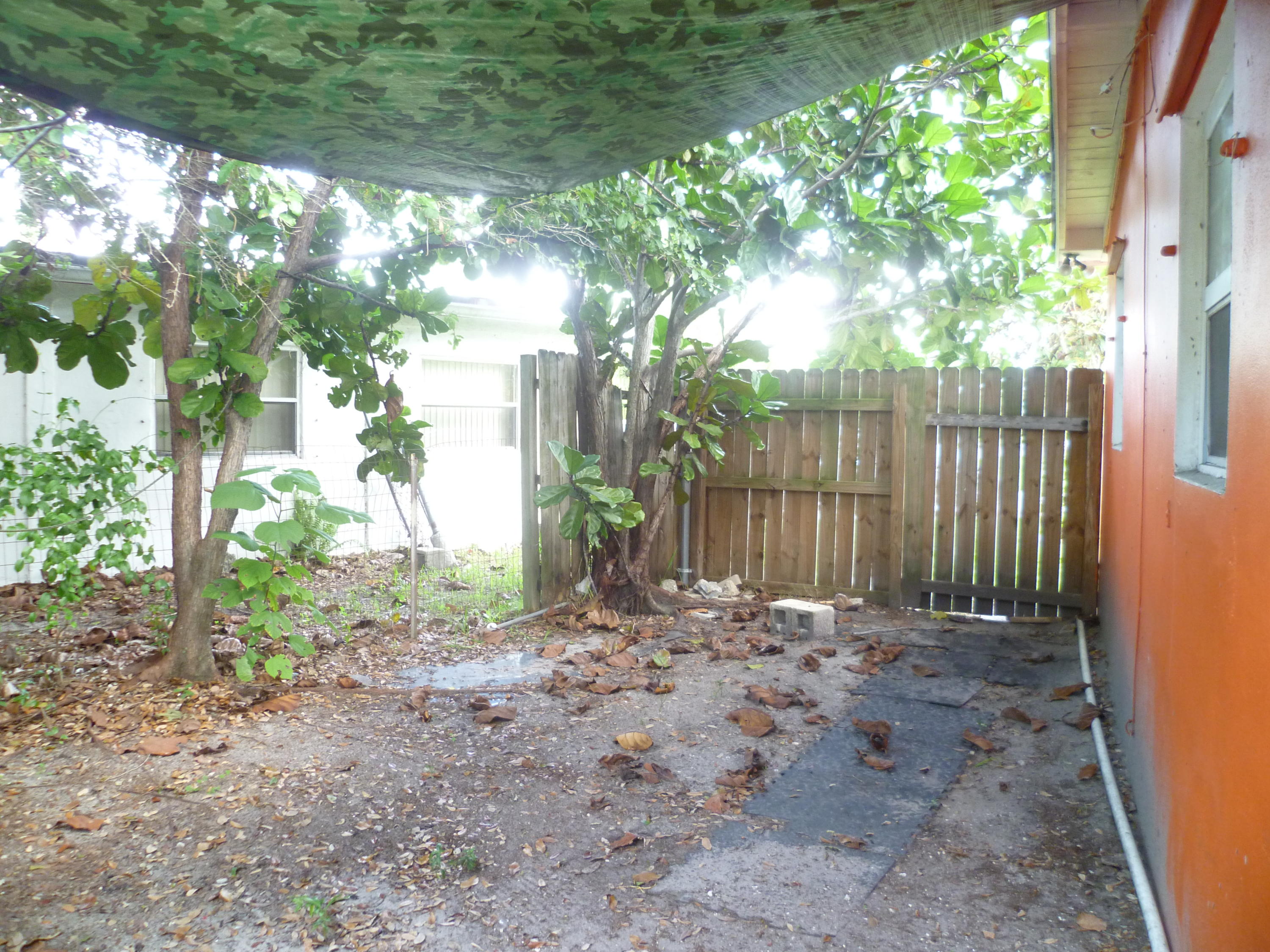 5541 North Lewis Road West Palm Beach, FL 33415 - Photo 21 of 31 P1030010