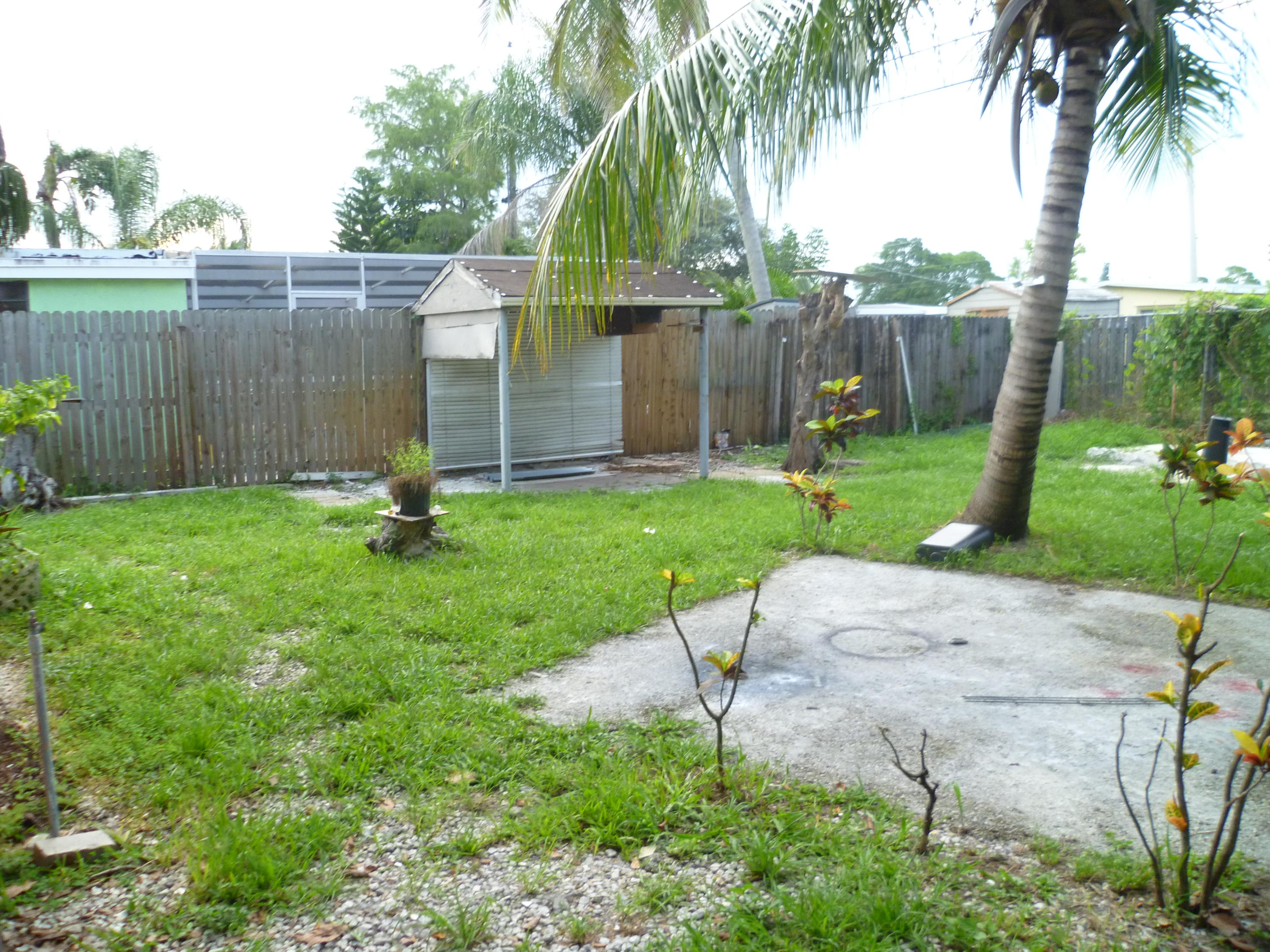 5541 North Lewis Road West Palm Beach, FL 33415 - Photo 25 of 31 P1030014