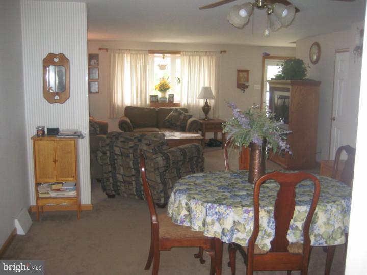 10236 West Keswick Road Philadelphia, PA 19114 - Photo 5 of 20 Gallery Image 5