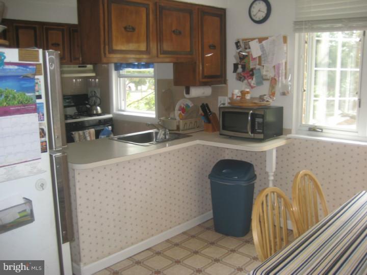 10236 West Keswick Road Philadelphia, PA 19114 - Photo 9 of 20 Gallery Image 9