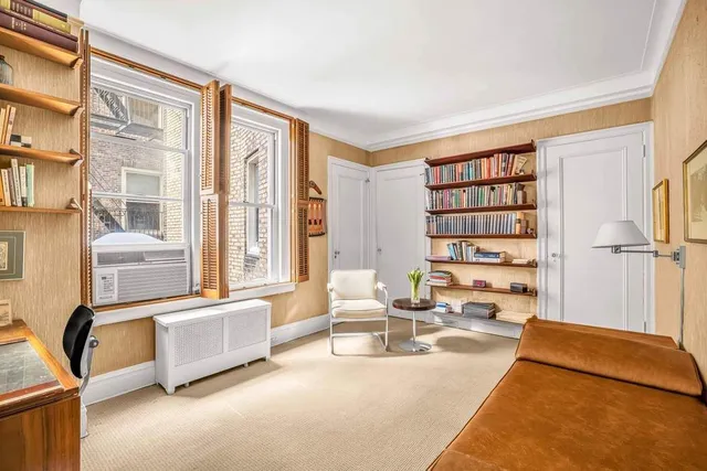 $4,900,000 | 8 East 96th Street, Unit 10B | Upper East Side