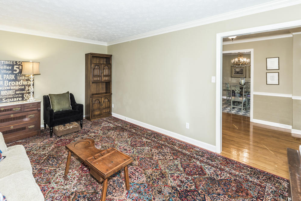 536 Smith Road Knoxville, TN 37934 - Photo 8 of 37 Living Room