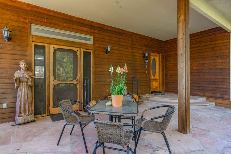 22707 Upton Road Plymouth, CA 95669 - Photo 2 of 26 a view of an outdoor seating area