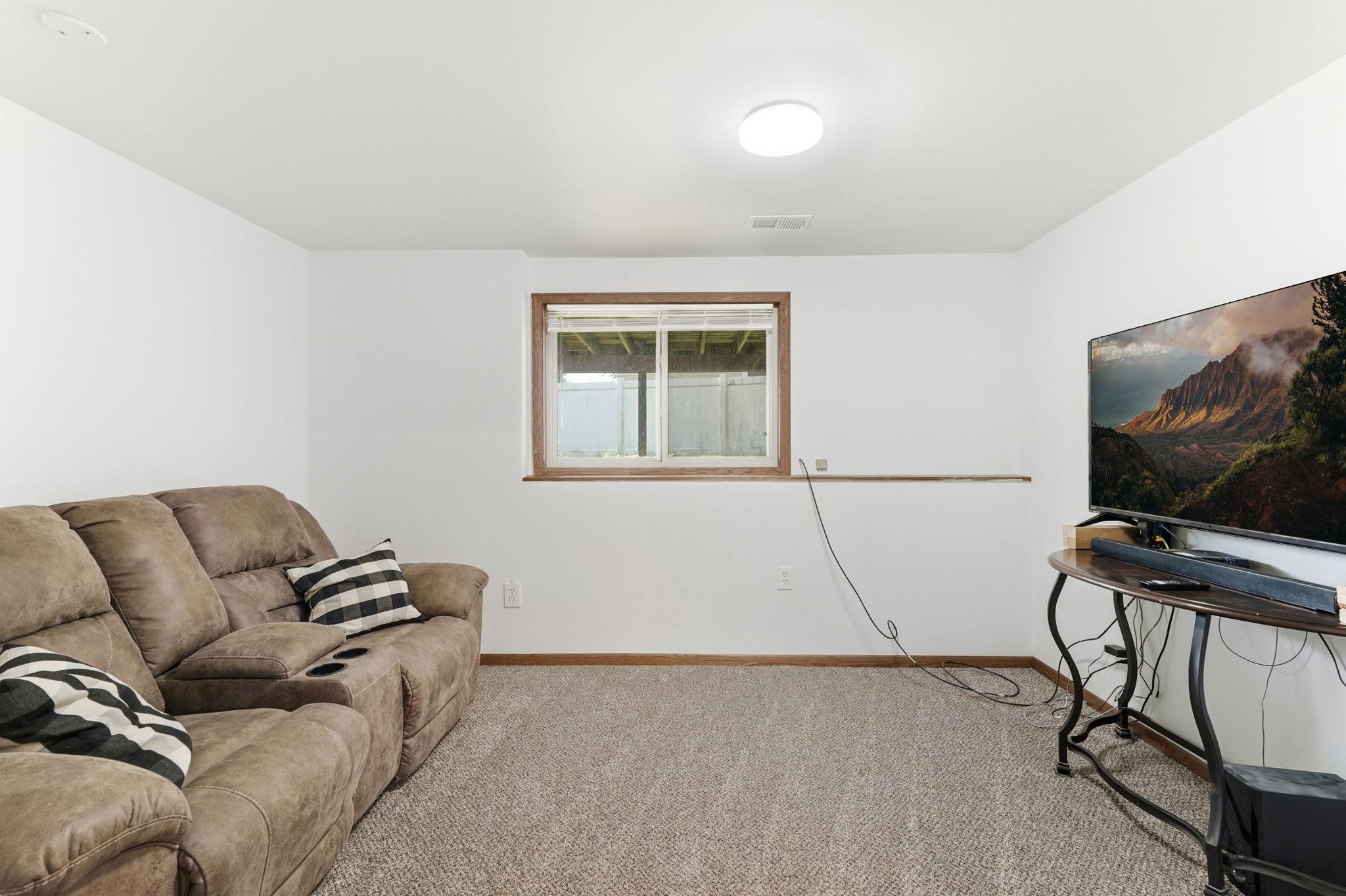 218 Marvin Elwood Road Monticello, MN 55362 - Photo 17 of 28
