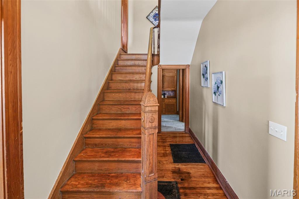 407 East 9th Street Alton, IL 62002 - Photo 7 of 53