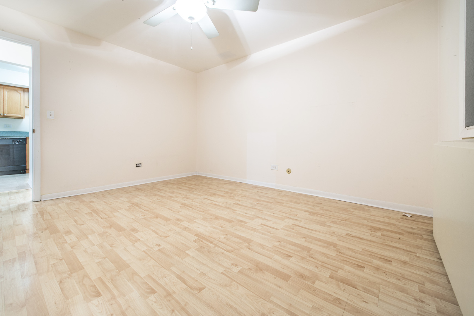 2226 South Goebbert Road, Unit 270 Arlington Heights, IL 60005 - Photo 16 of 27