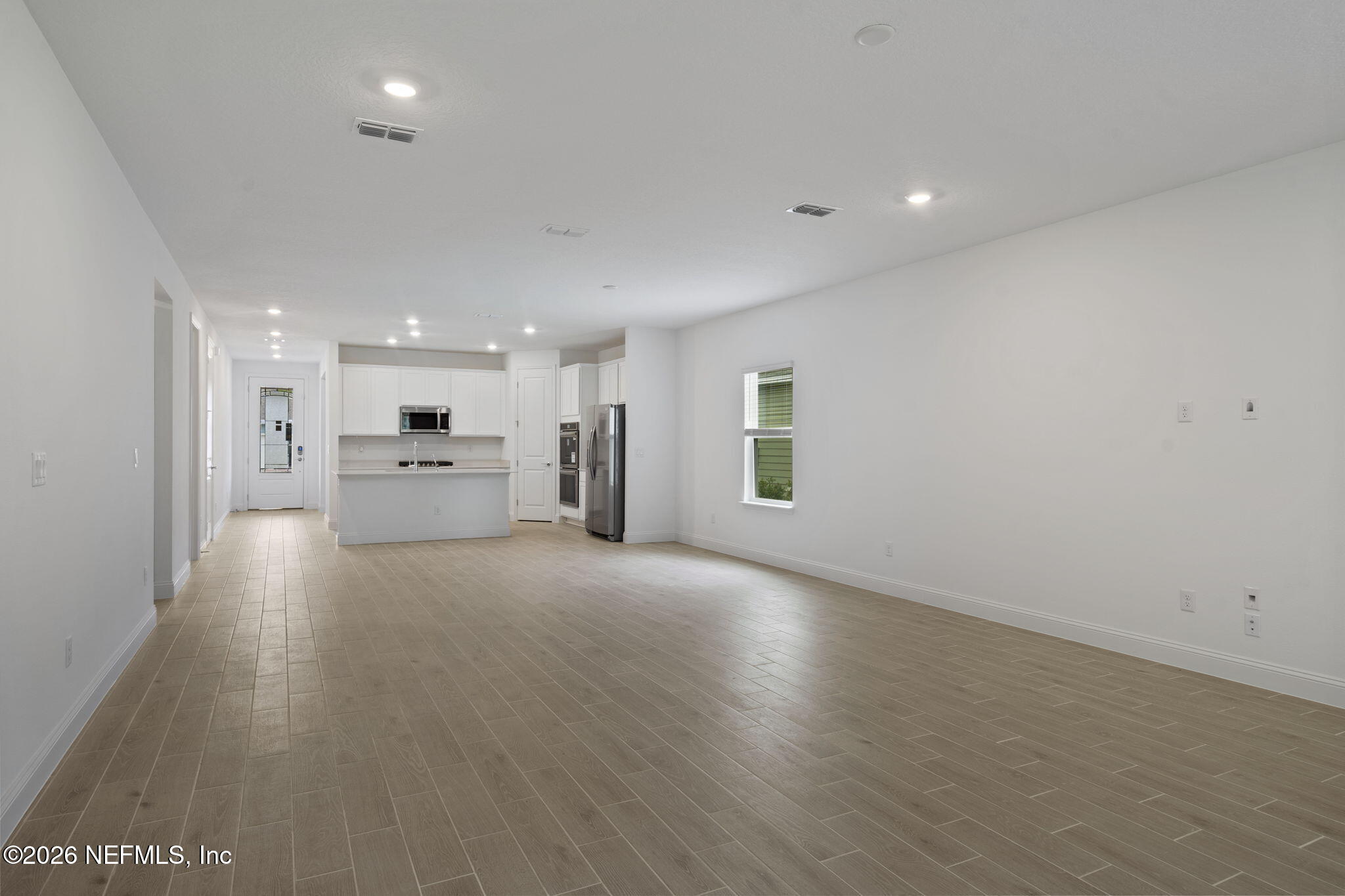 76101 Estuary Way Yulee, FL 32097 - Photo 17 of 47 Living Room