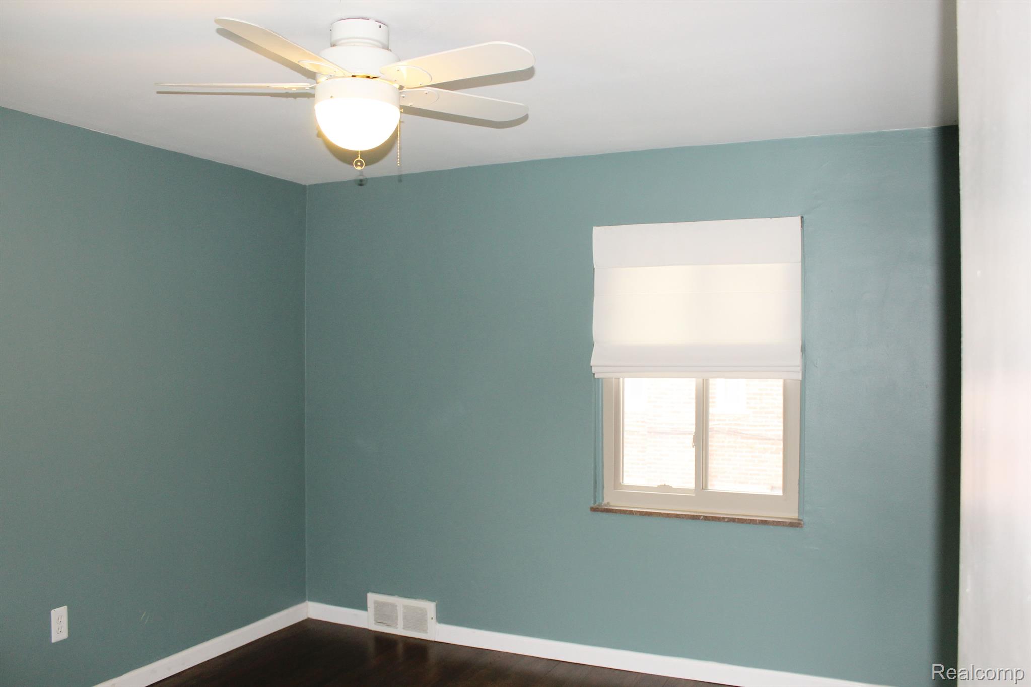 951 North Adams Road Birmingham, MI 48009 - Photo 20 of 23 Gallery Image 20