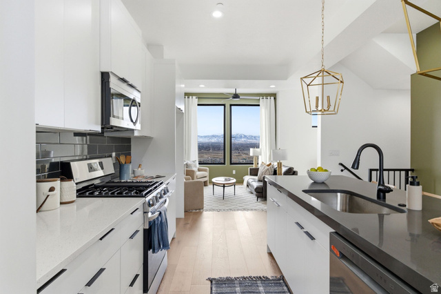 14388 South Champ Cove Draper, UT 84020 - Photo 12 of 38