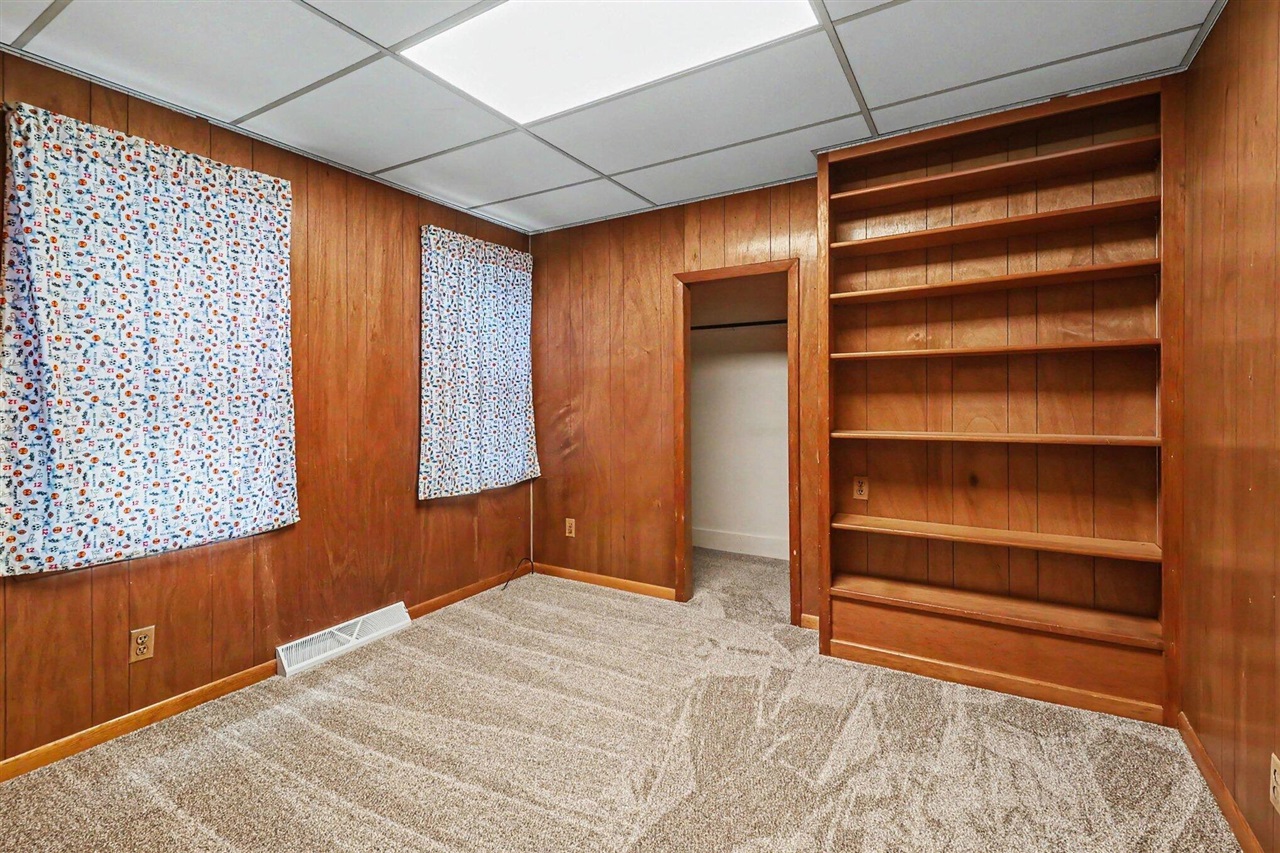 286 3rd Street Manistee, MI 49660 - Photo 6 of 27