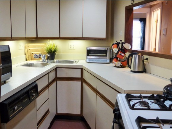 138 West Merrimack Street, Unit 2 Manchester, NH 03101 - Photo 6 of 26