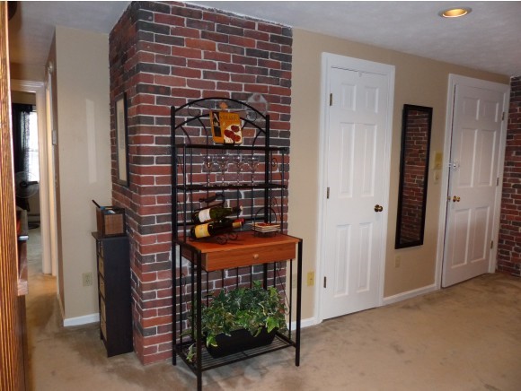 138 West Merrimack Street, Unit 2 Manchester, NH 03101 - Photo 7 of 26