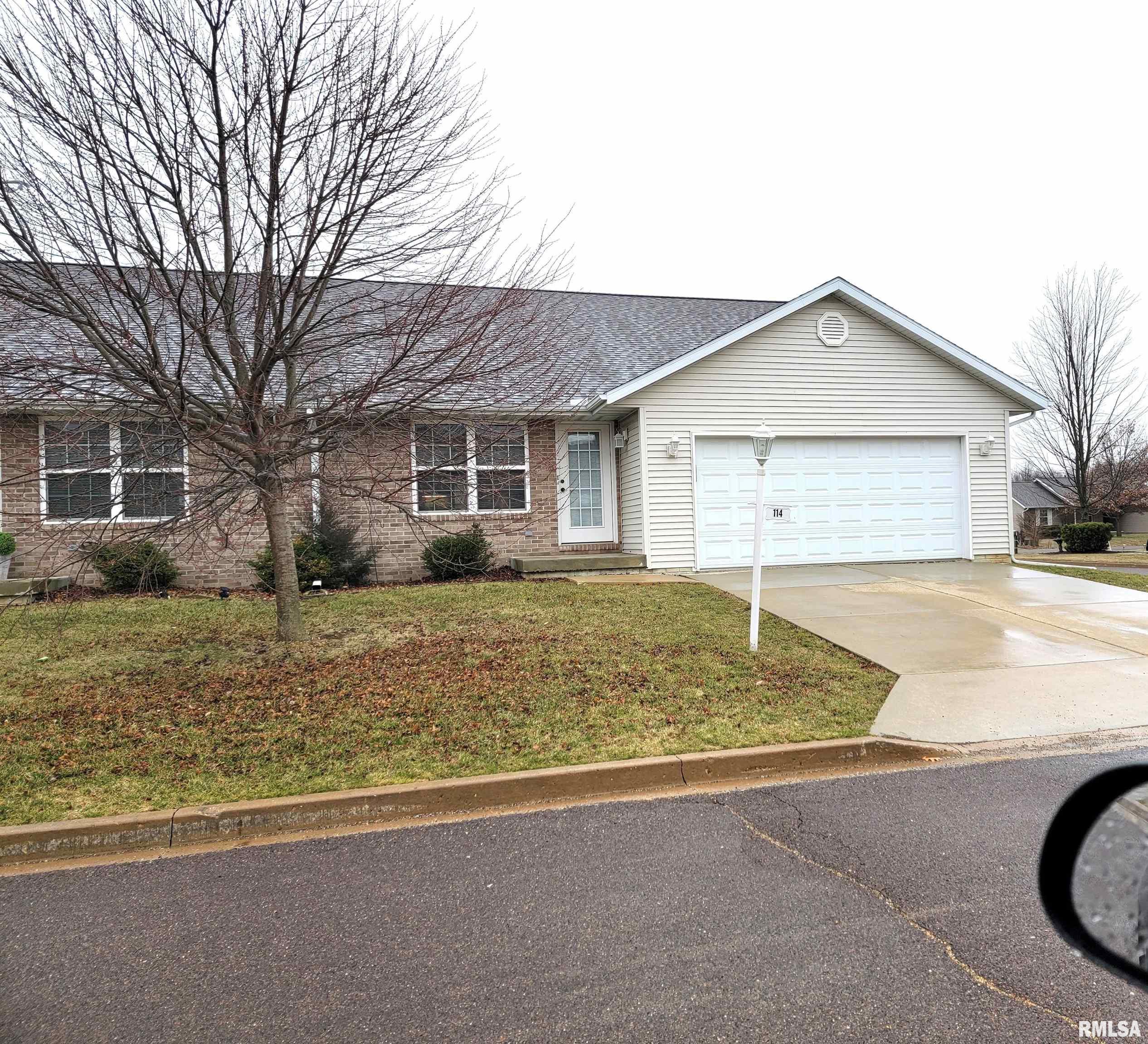 114 Marvin Court Germantown Hills, IL 61548 - Photo 1 of 21