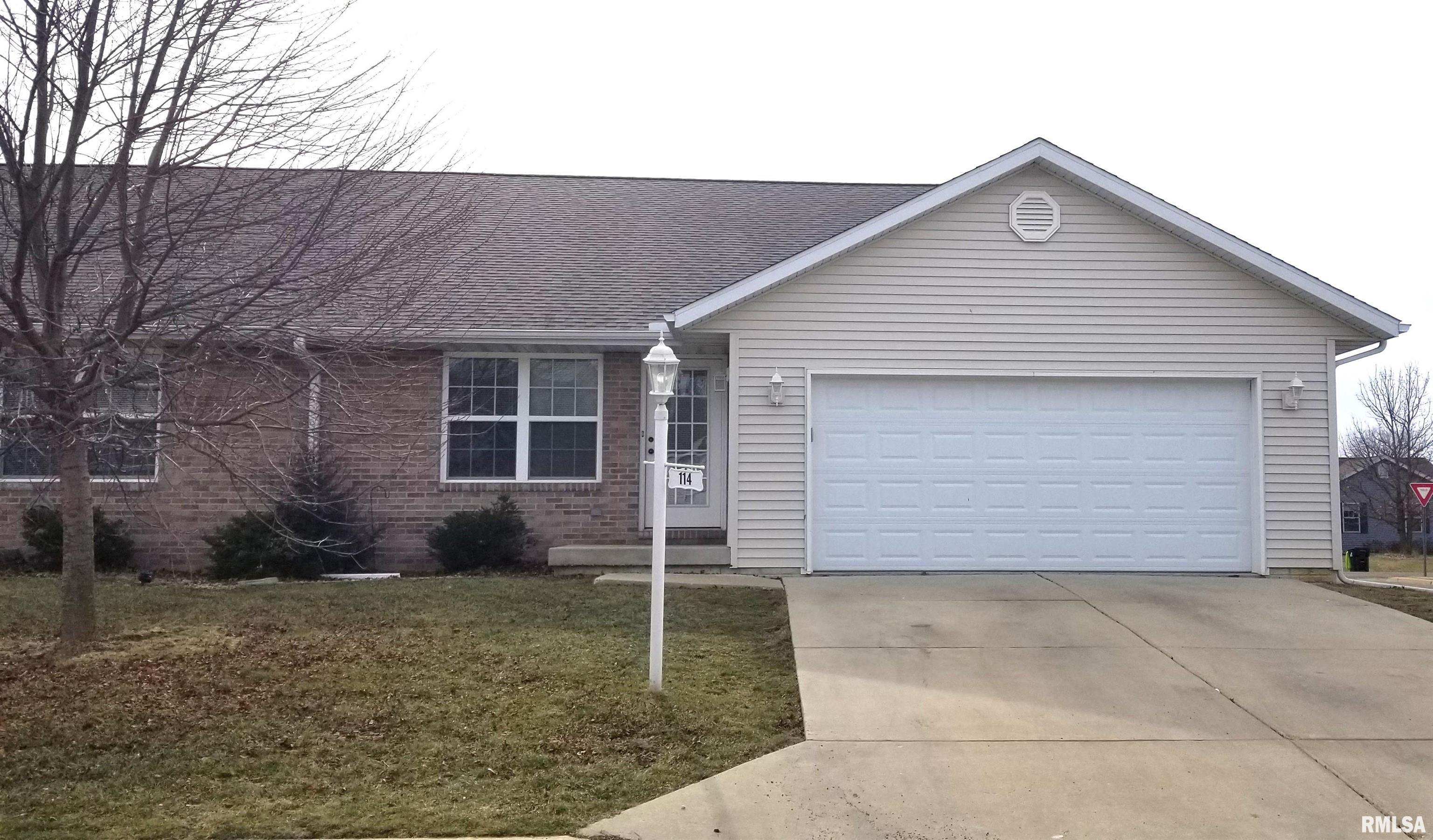 114 Marvin Court Germantown Hills, IL 61548 - Photo 2 of 21