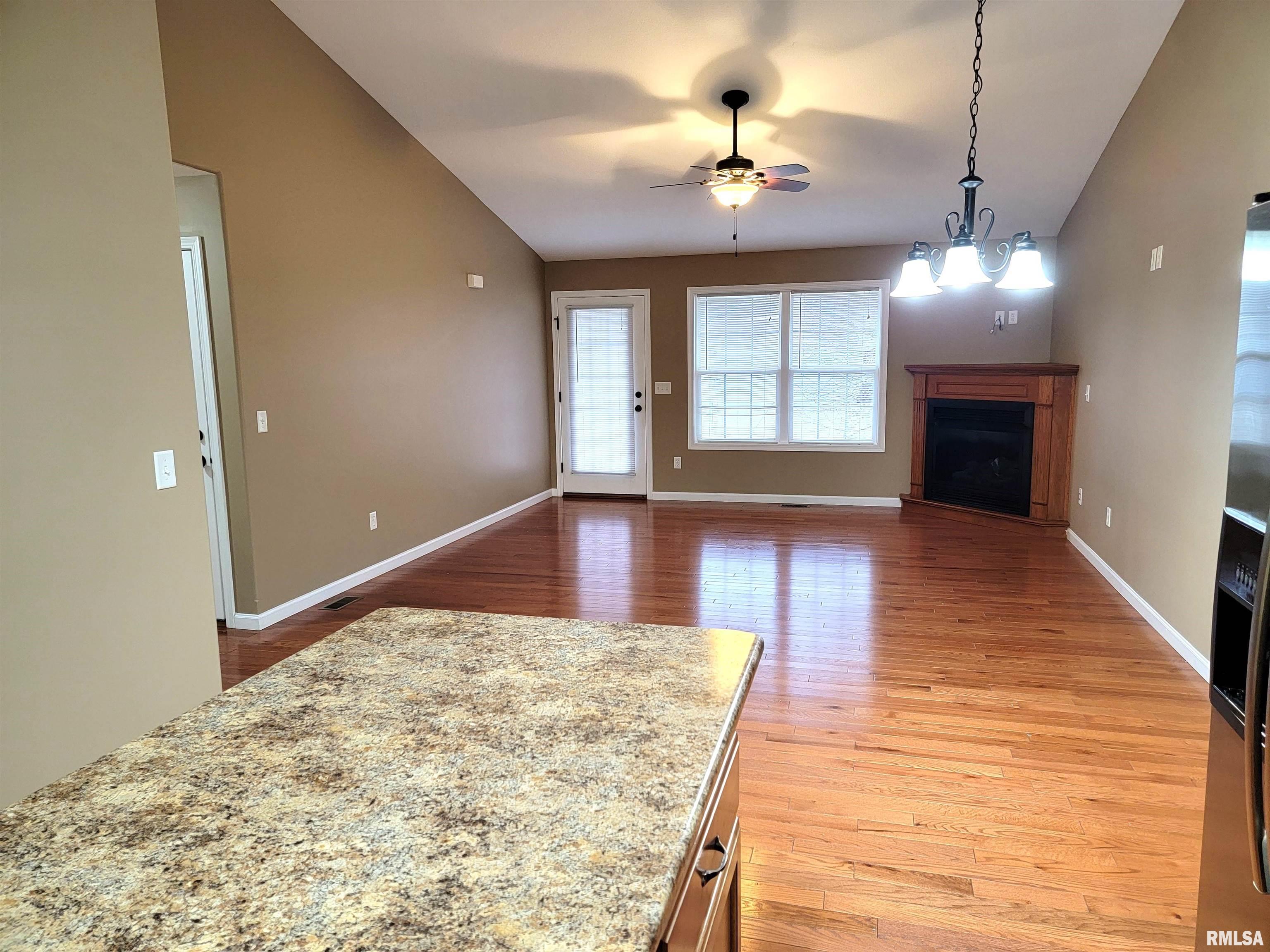 114 Marvin Court Germantown Hills, IL 61548 - Photo 7 of 21