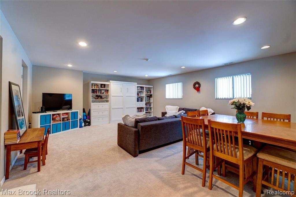 6865 Halyard Road Bloomfield Hills, MI 48301 - Photo 40 of 49