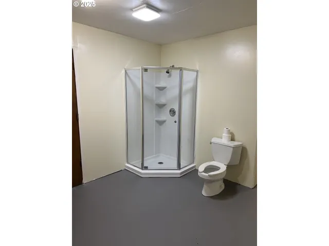 $169,000 | 48017 Highway 58, Oakridge, OR 97463