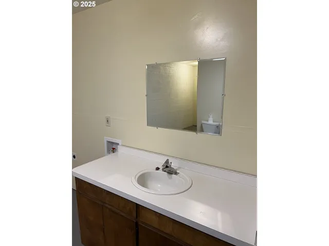 $169,000 | 48017 Highway 58, Oakridge, OR 97463