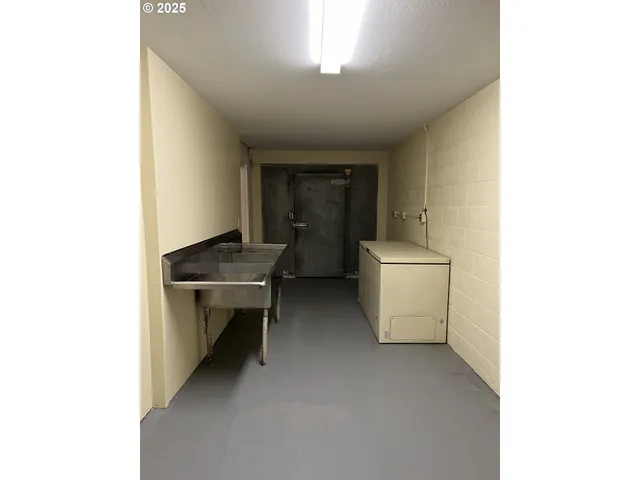 $169,000 | 48017 Highway 58, Oakridge, OR 97463