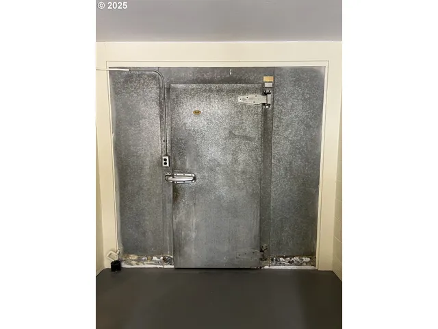 $169,000 | 48017 Highway 58, Oakridge, OR 97463