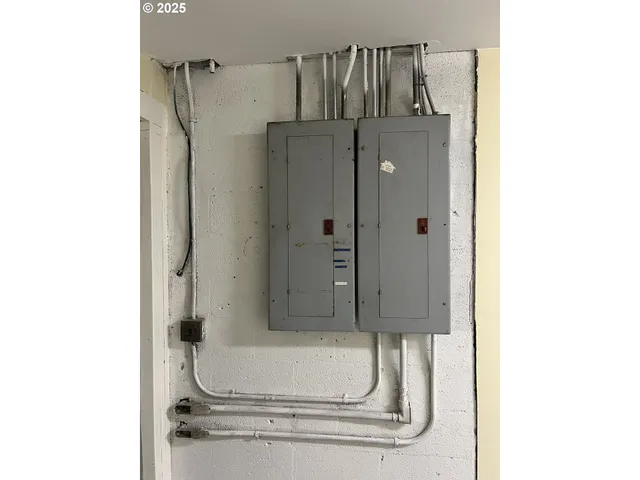 $169,000 | 48017 Highway 58, Oakridge, OR 97463