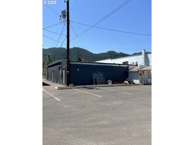 $169,000 | 48017 Highway 58, Oakridge, OR 97463