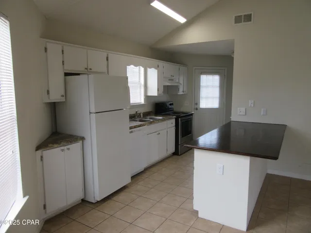 $1,125 | 1401 Gulf Avenue, Unit 7, Panama City, FL 32401