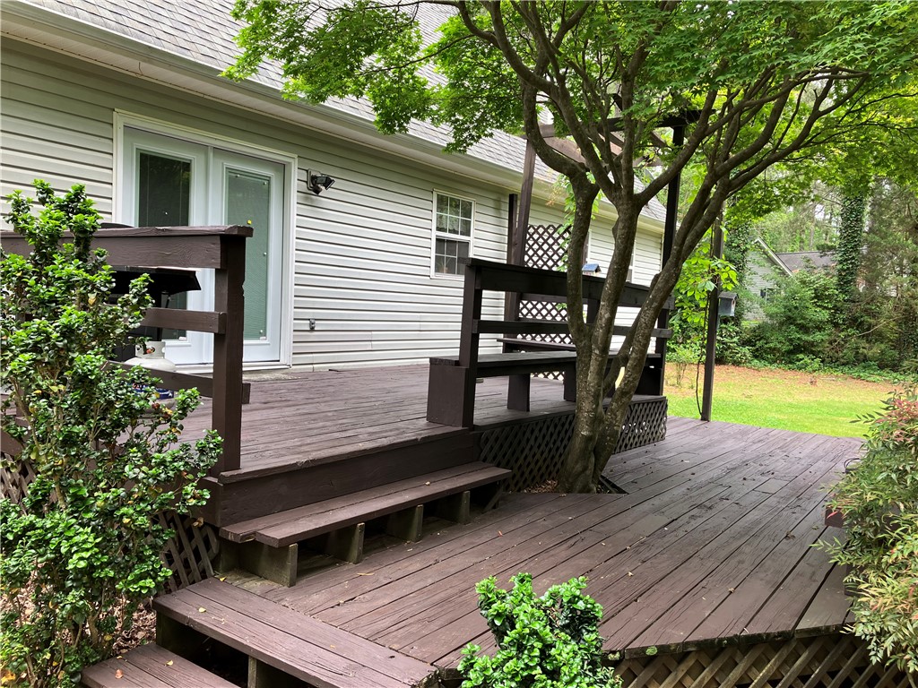 109 Shadowood Road Clemson, SC 29631 - Photo 4 of 32