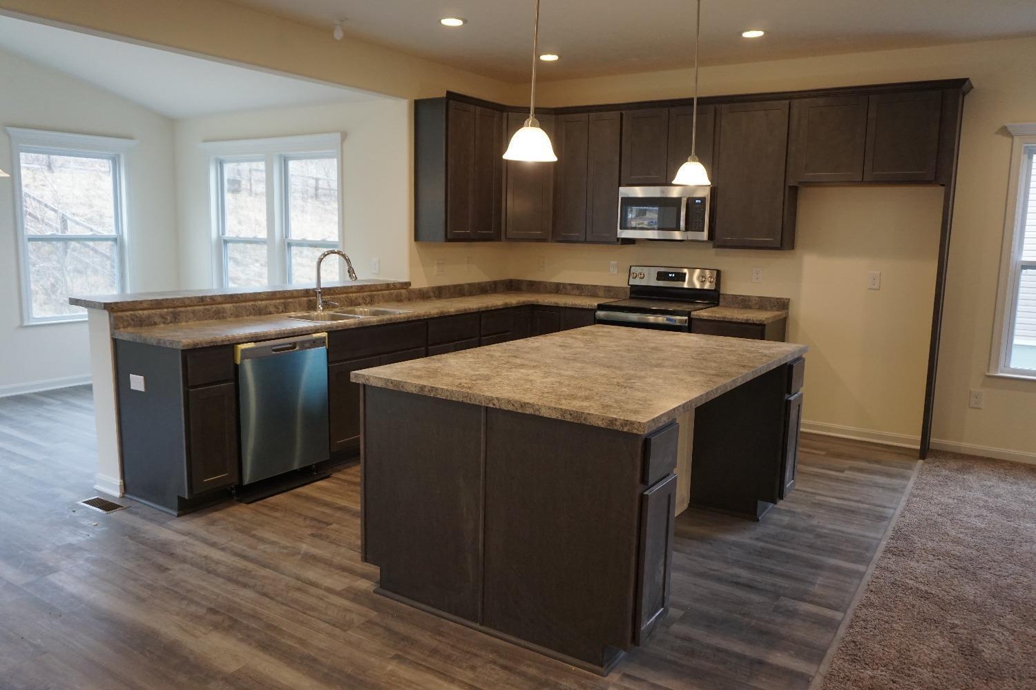 7220 Hunters Ridge Lane Cincinnati, OH 45247 - Photo 5 of 15 Gallery Image 5