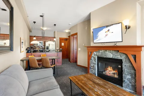 $629,000 | 1850 Village South Road, Unit 4327, Olympic Valley, CA 96146